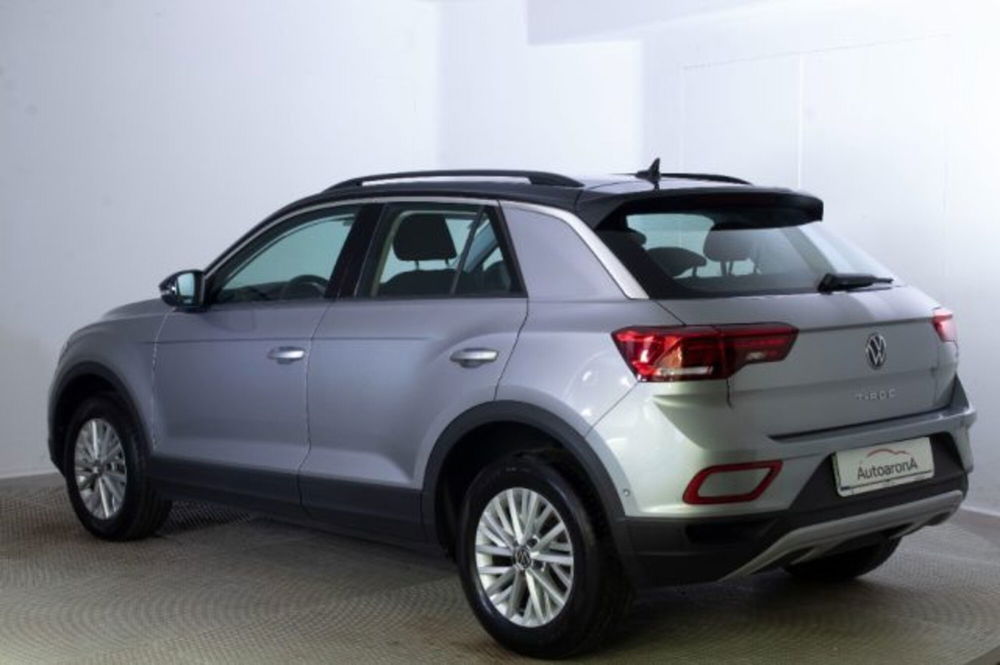 Volkswagen T-Roc usata a Novara (4)