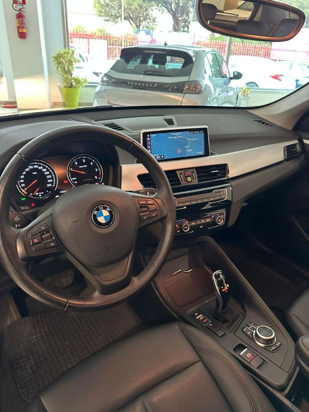 BMW X1 usata a Napoli (9)