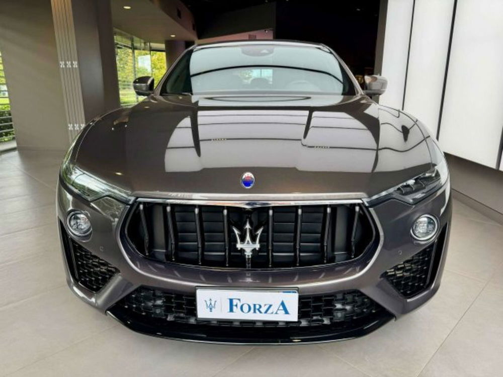 Maserati Levante usata a Torino (2)