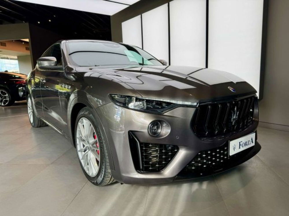 Maserati Levante usata a Torino (3)