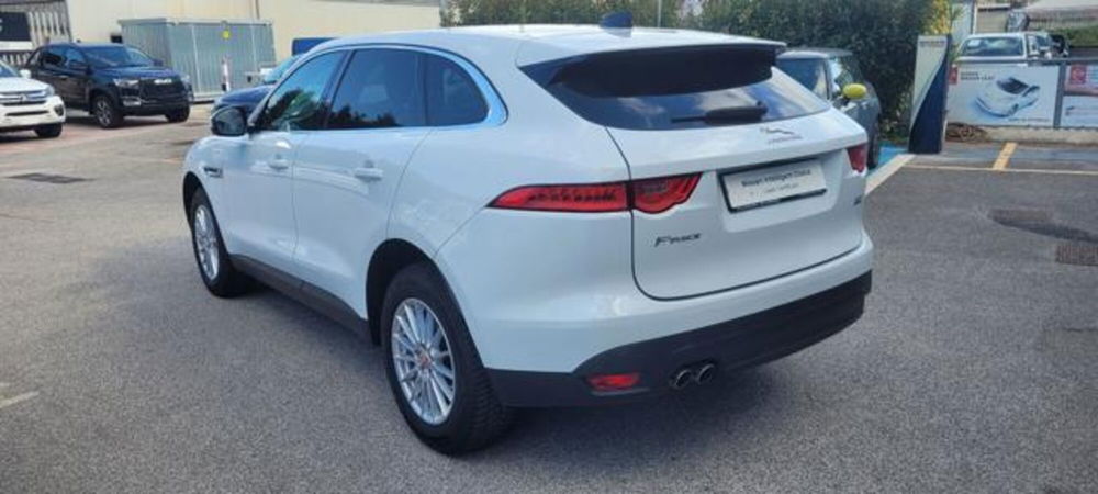 Jaguar F-Pace usata a Napoli (4)