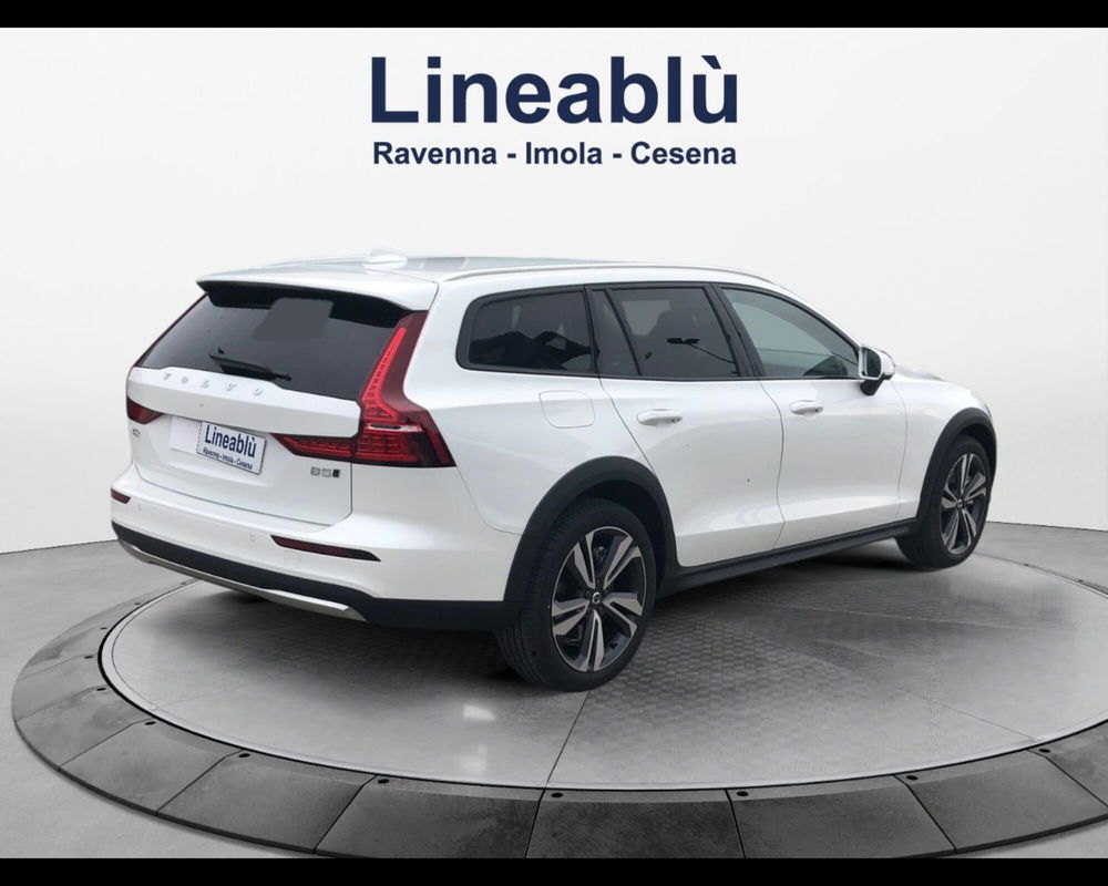 Volvo V60 Cross Country nuova a Ravenna (5)