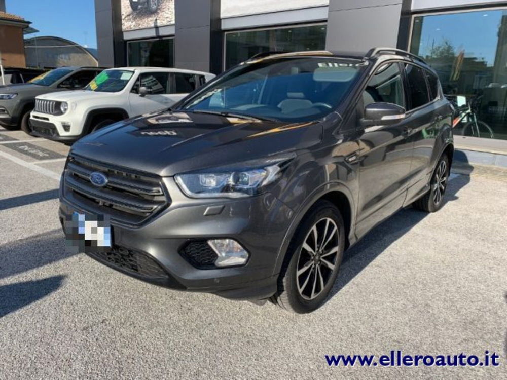 Ford Kuga nuova a Cuneo