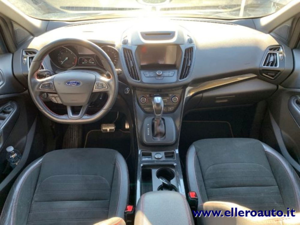 Ford Kuga nuova a Cuneo (10)