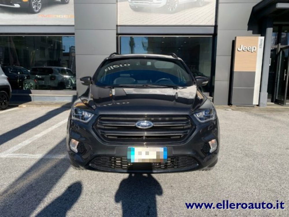 Ford Kuga nuova a Cuneo (2)