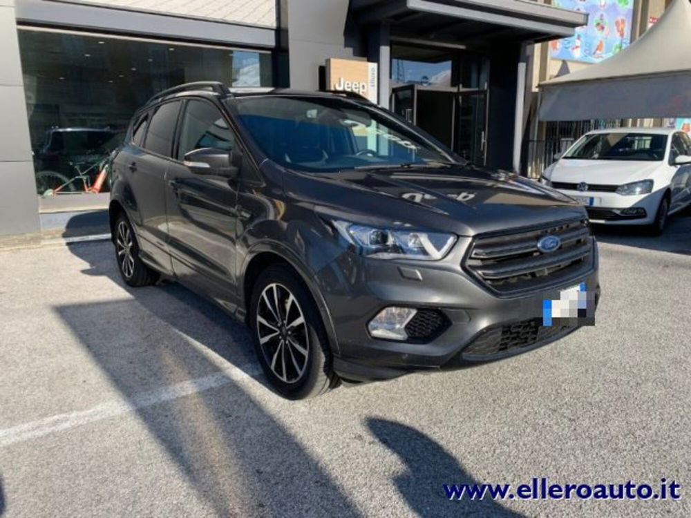 Ford Kuga nuova a Cuneo (3)