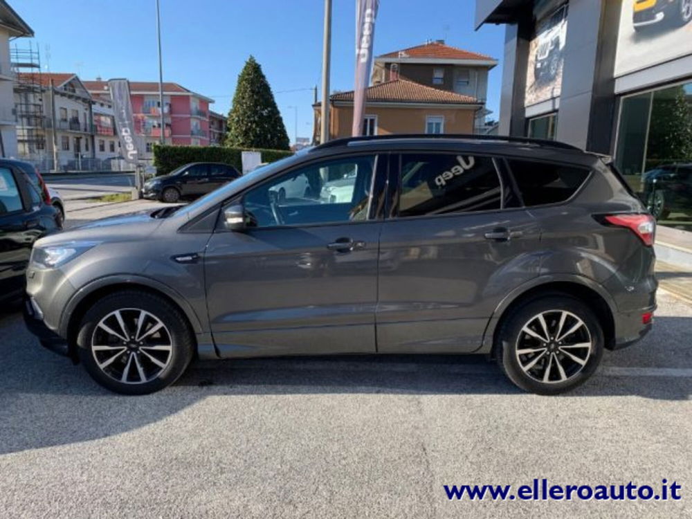 Ford Kuga nuova a Cuneo (8)