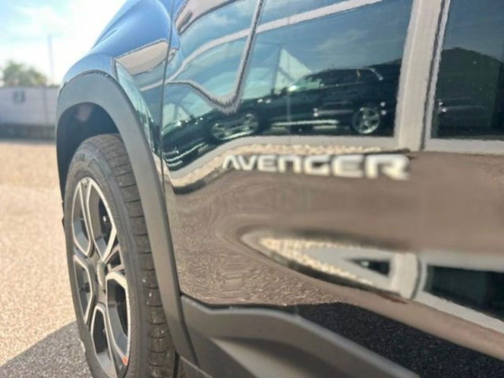 Jeep Avenger nuova a Firenze (10)