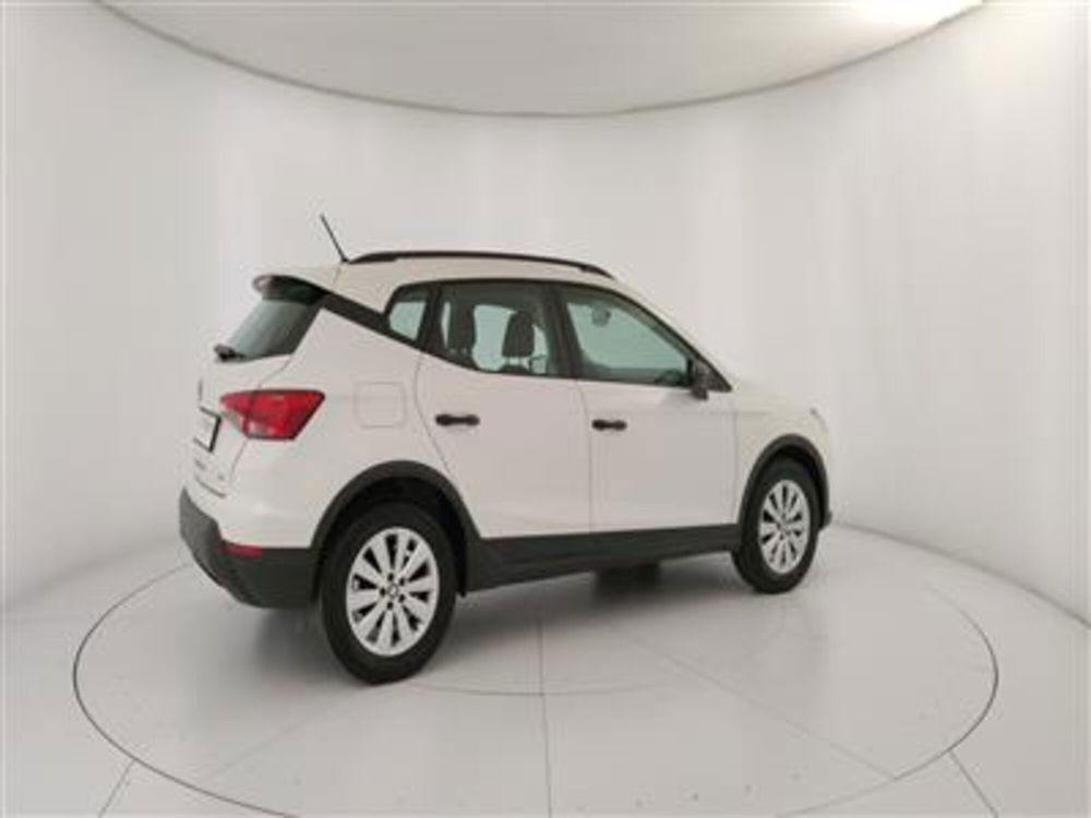 SEAT Arona usata a Bari (8)