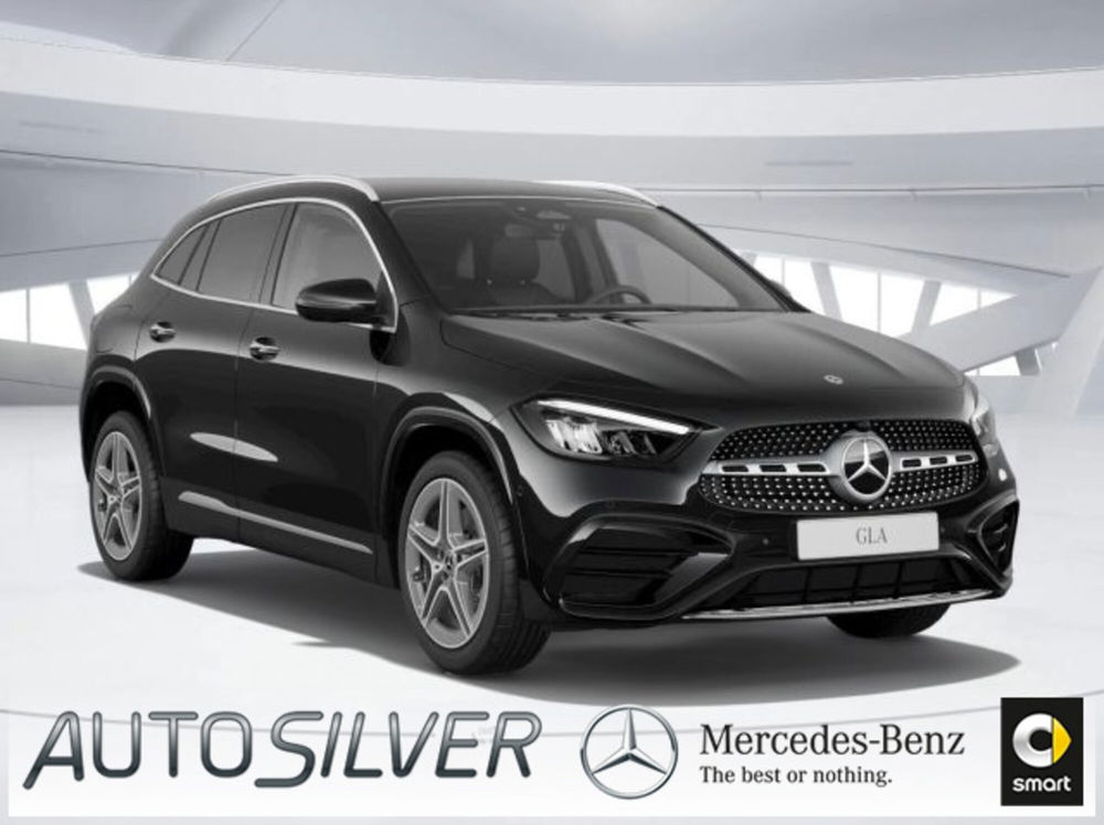 Mercedes-Benz GLA SUV nuova a Verona