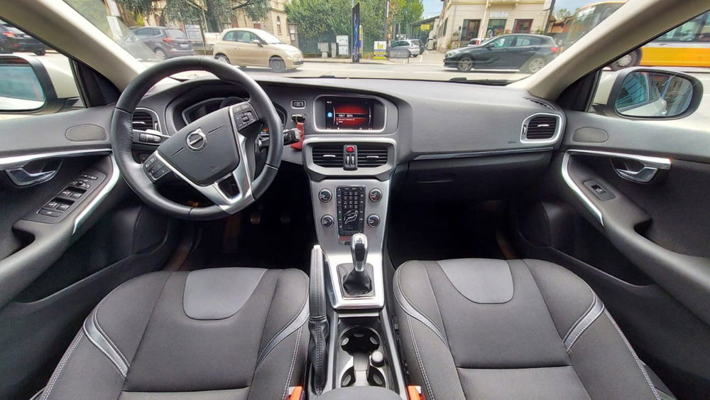 Volvo V40 usata a Parma (10)