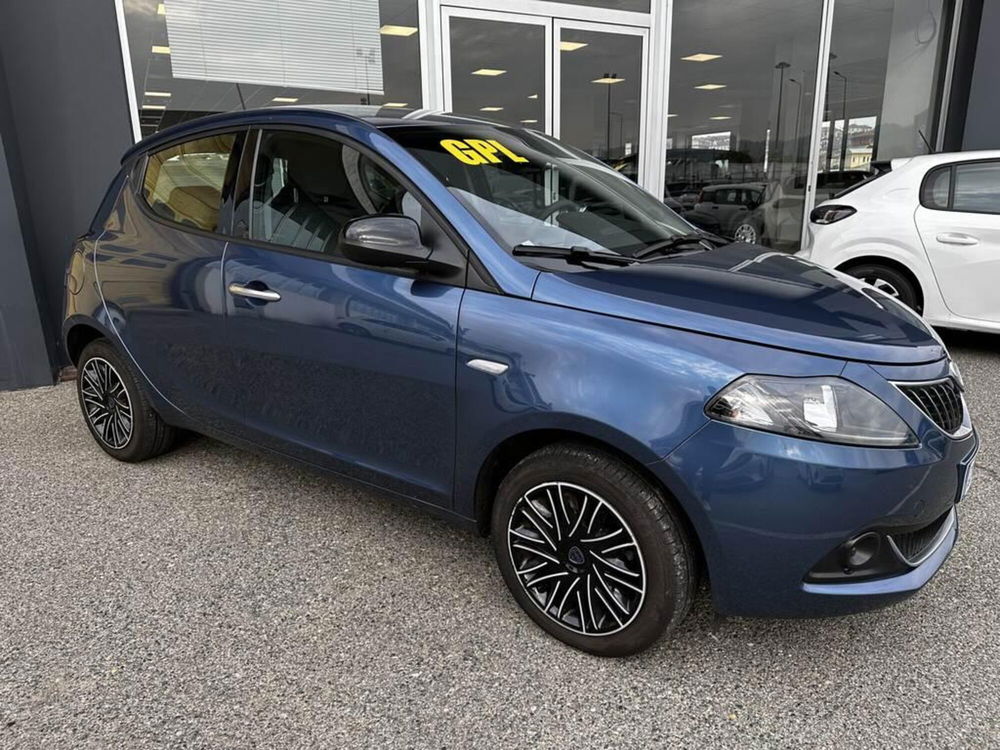 Lancia Ypsilon usata a Torino (2)