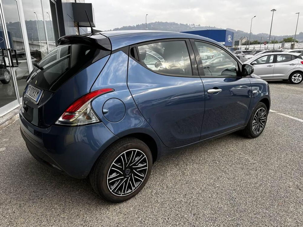 Lancia Ypsilon usata a Torino (3)