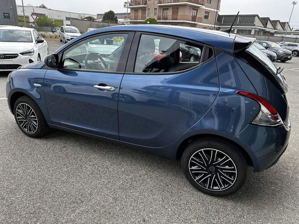 Lancia Ypsilon usata a Torino (4)