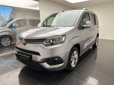 Toyota Proace City Verso City Verso 1.5D 130 CV S&amp;S Short D Executive  del 2021 usata a Cuneo