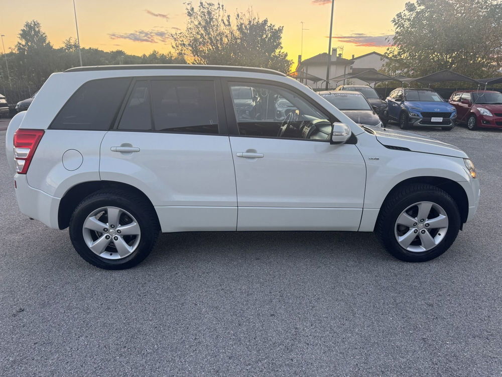 Suzuki Grand Vitara usata a Pordenone (6)