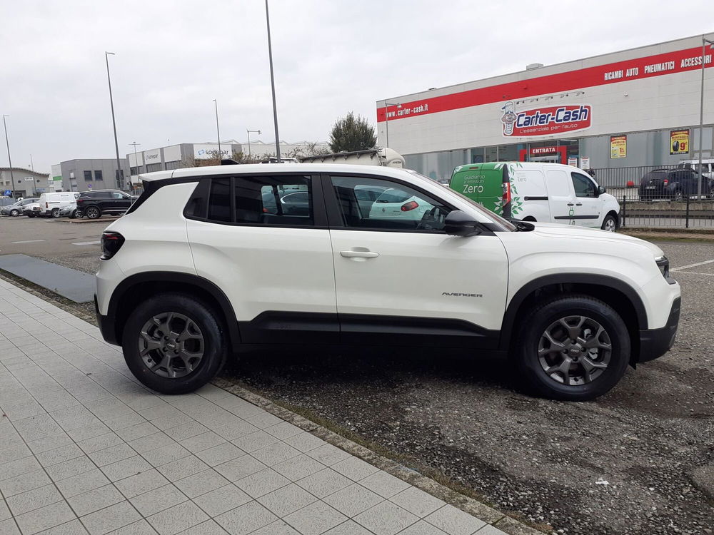 Jeep Avenger nuova a Piacenza (8)