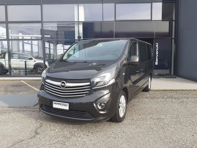 Opel Vivaro Furgone 29 1.6 BiTurbo 145CV S&amp;S PL-TN Combi N1 del 2017 usata a Fidenza