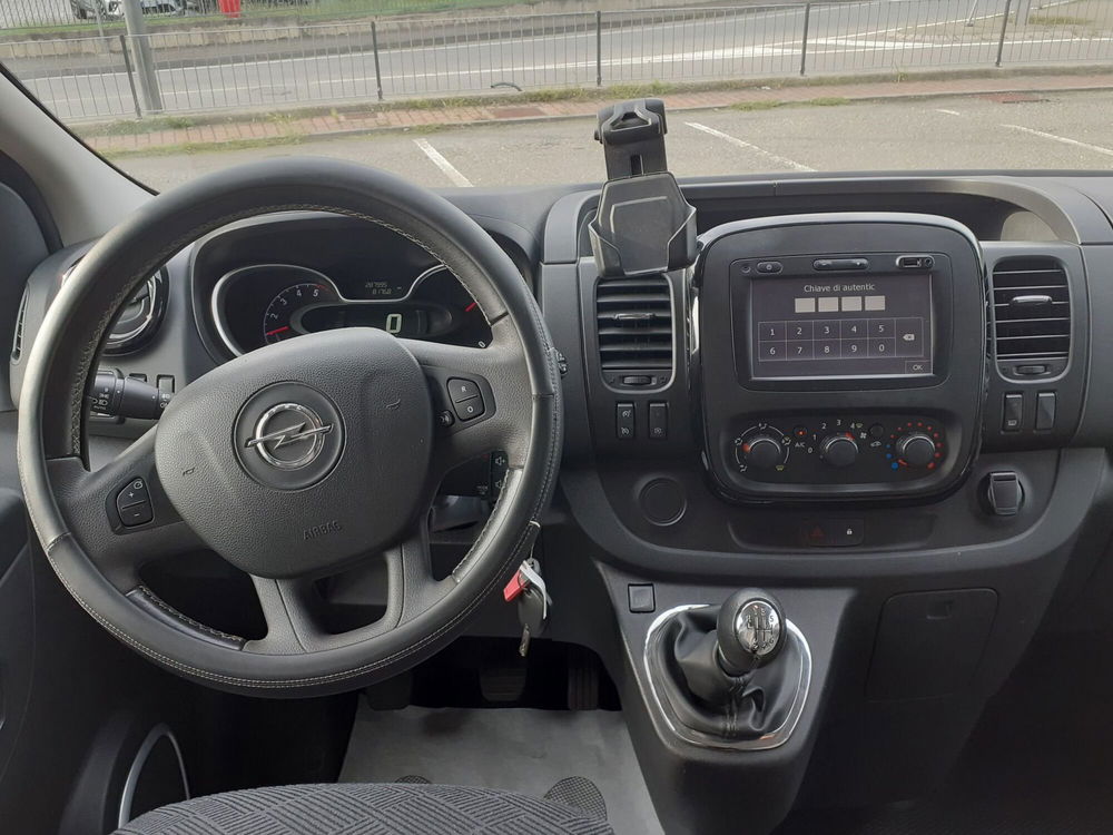 Opel Vivaro Furgone usata a Parma (13)