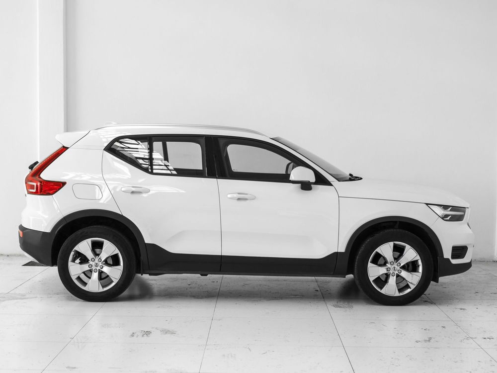 Volvo XC40 usata a Prato (6)