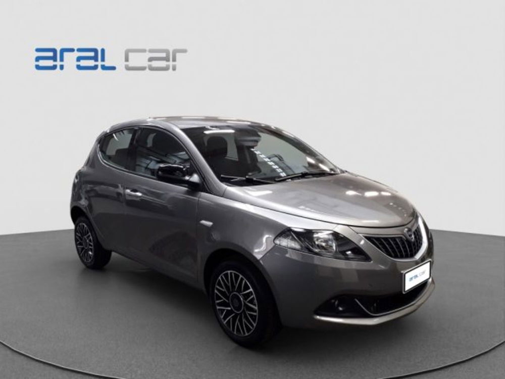 Lancia Ypsilon usata a Torino (8)