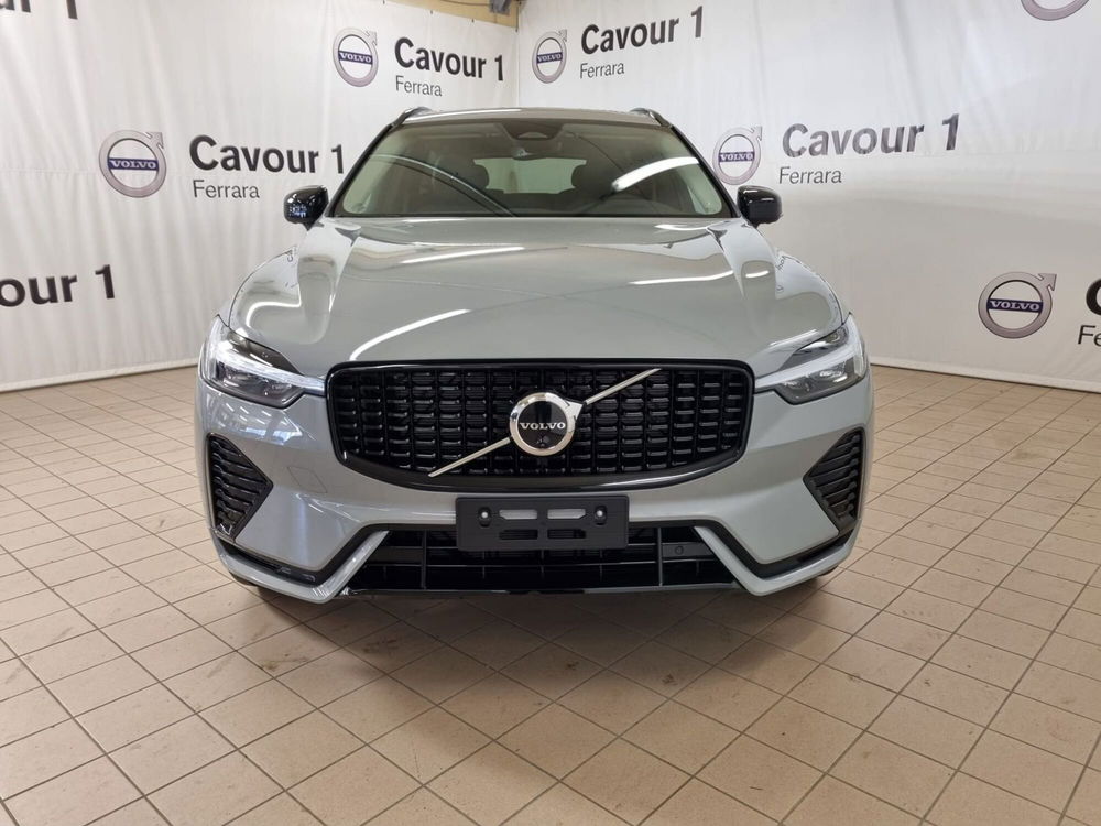 Volvo XC60 nuova a Ferrara (3)