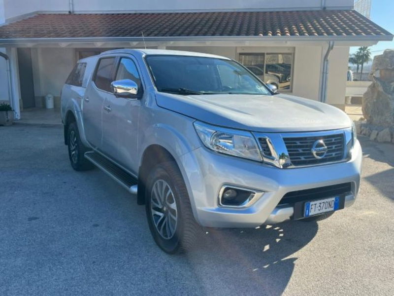 Nissan Navara 2.3 dCi 4WD King Cab N-Connecta  del 2018 usata a Alcamo