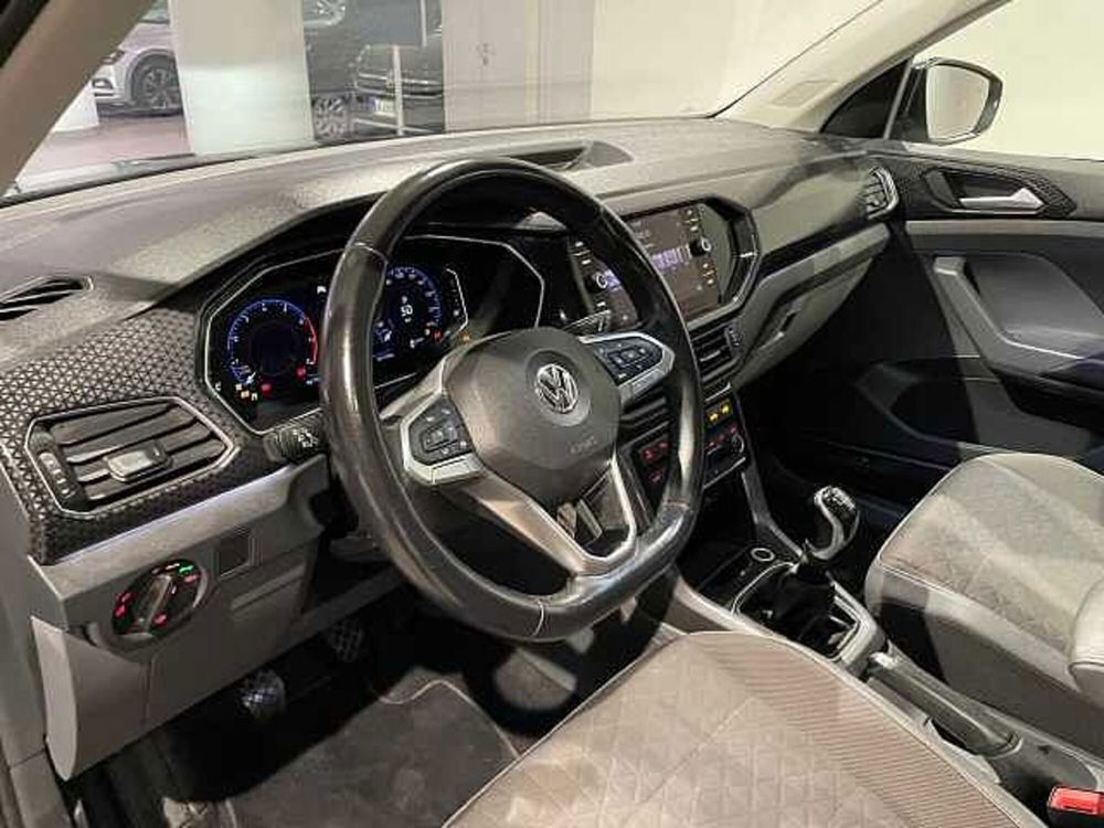 Volkswagen T-Cross usata a Genova (8)