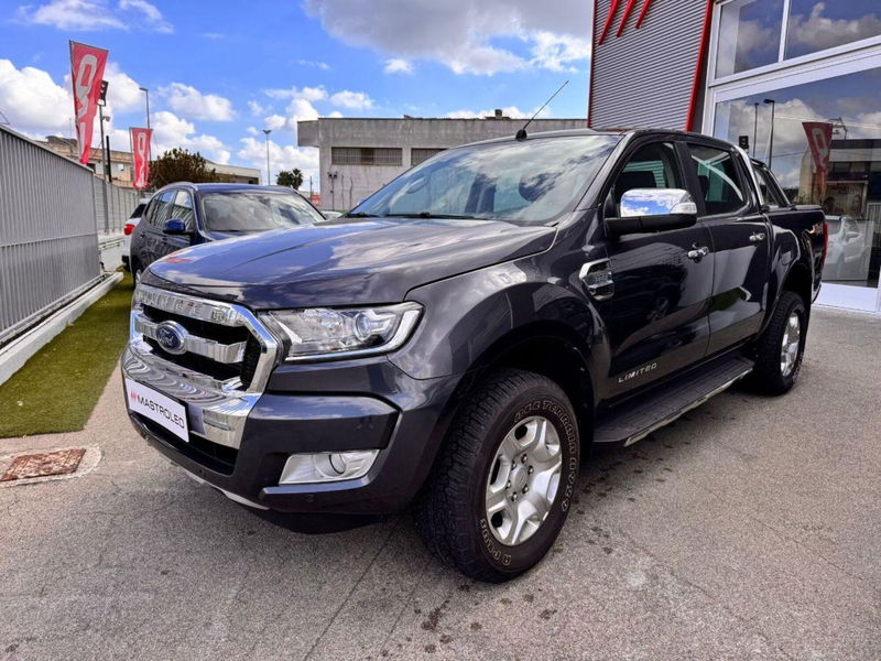 Ford Ranger Pick-up Ranger 2.2 TDCi DC Limited 5pt.  del 2016 usata a Tricase