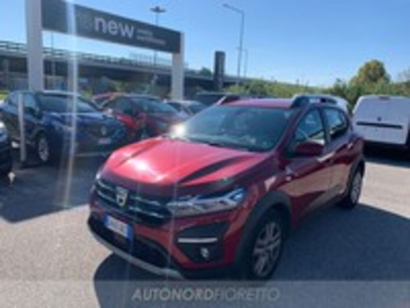 Dacia Sandero Stepway 1.0 TCe 100 CV ECO-G Comfort del 2022 usata a Pordenone