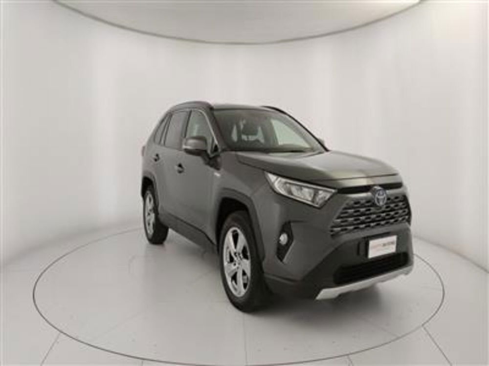 Toyota Rav4 usata a Bari (11)