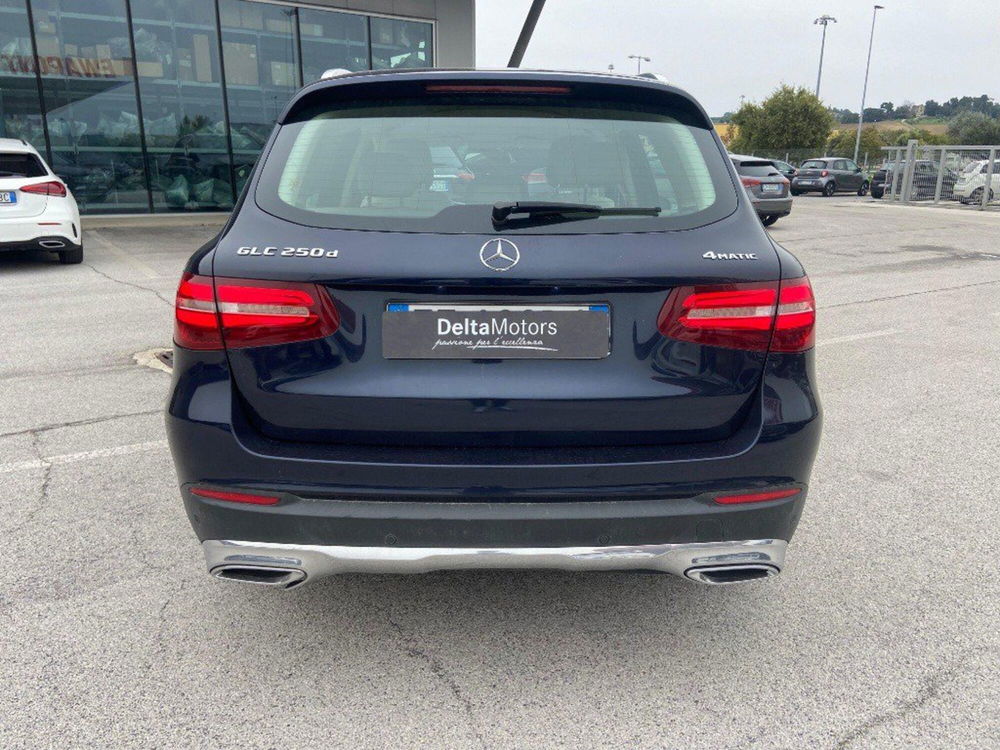 Mercedes-Benz GLC Coupé usata a Ancona (7)