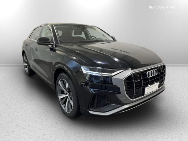 Audi Q8 50 3.0 tdi mhev S line edition quattro tiptronic del 2019 usata a Piove di Sacco