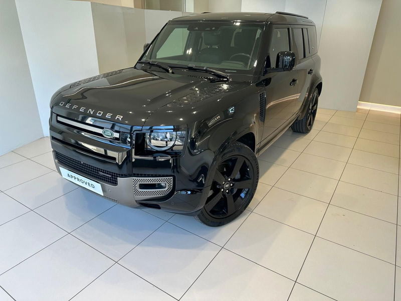 Land Rover Defender 110 3.0d i6 mhev X-Dynamic HSE awd 250cv auto del 2021 usata a Latina