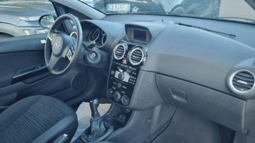 Opel Corsa usata a Savona (6)