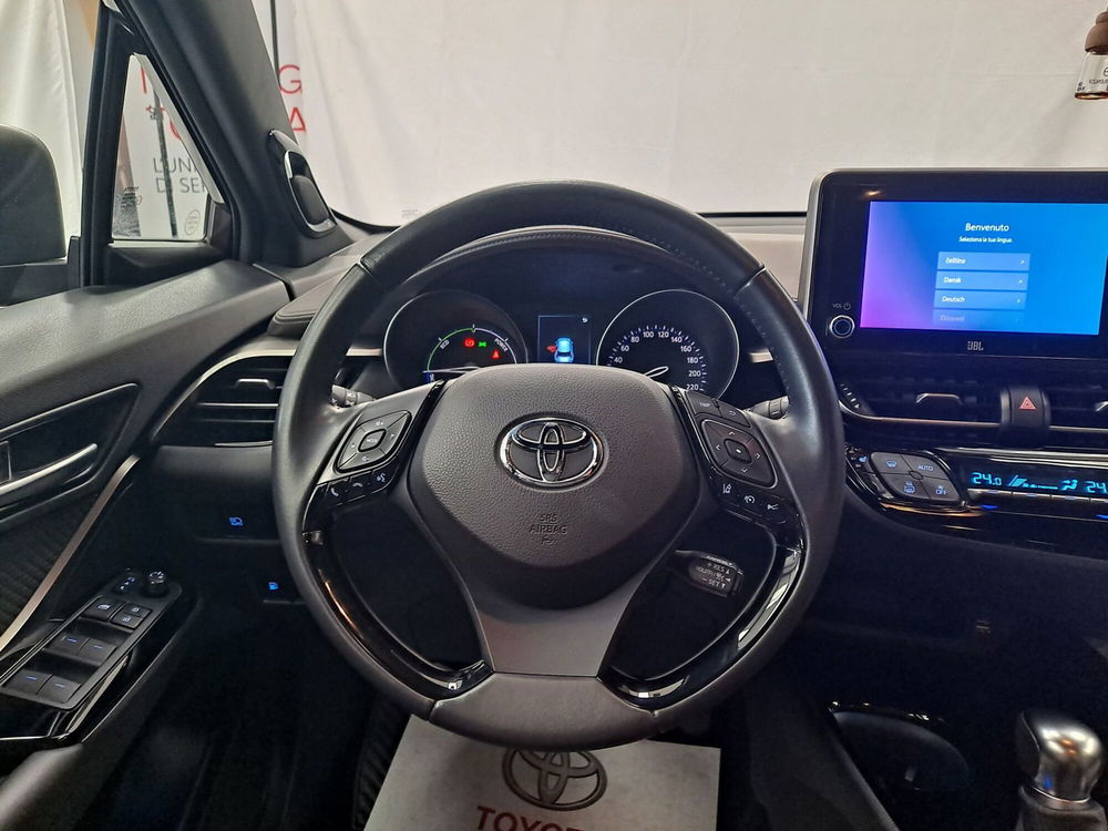 Toyota Toyota C-HR usata a Roma (14)