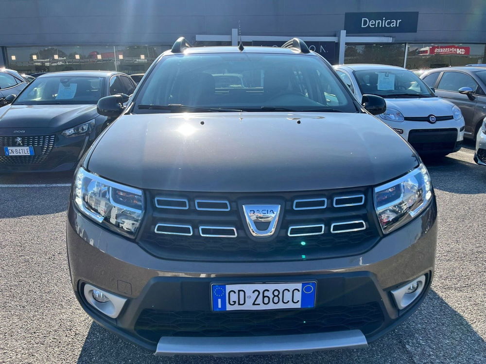 Dacia Sandero usata a Milano (2)