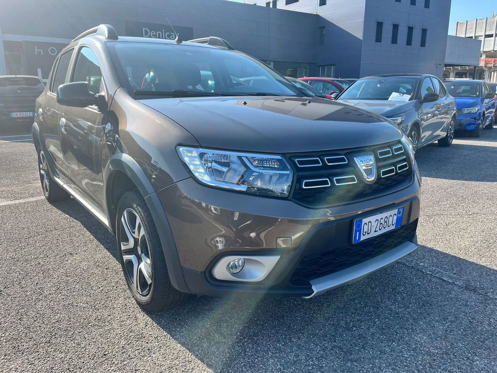 Dacia Sandero usata a Milano (3)