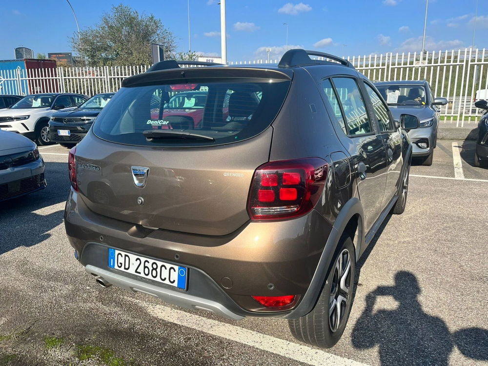 Dacia Sandero usata a Milano (7)