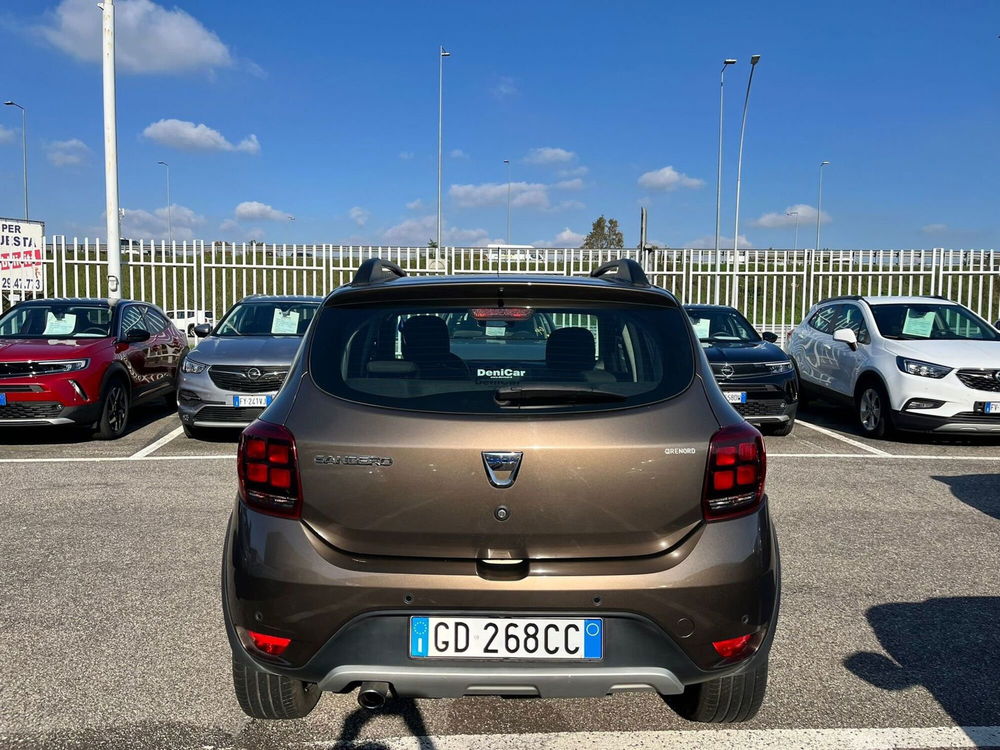 Dacia Sandero usata a Milano (8)