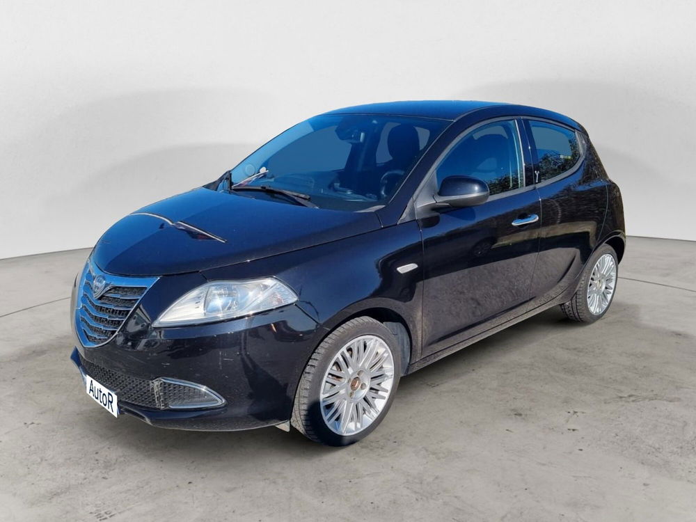 Lancia Ypsilon usata a Potenza