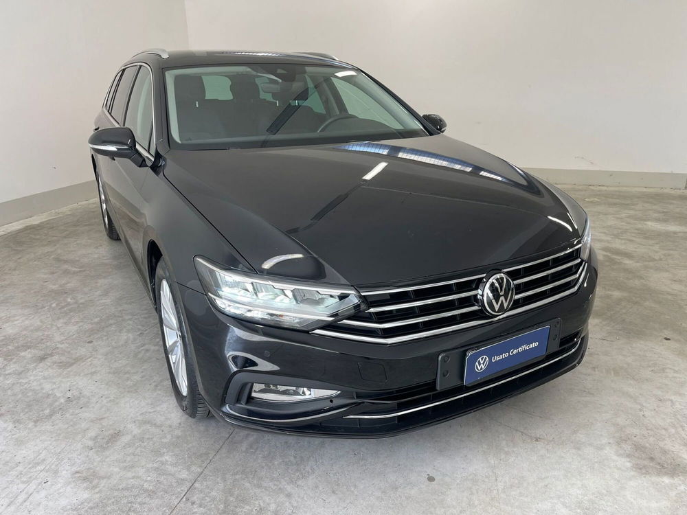 Volkswagen Passat Variant usata a L'Aquila