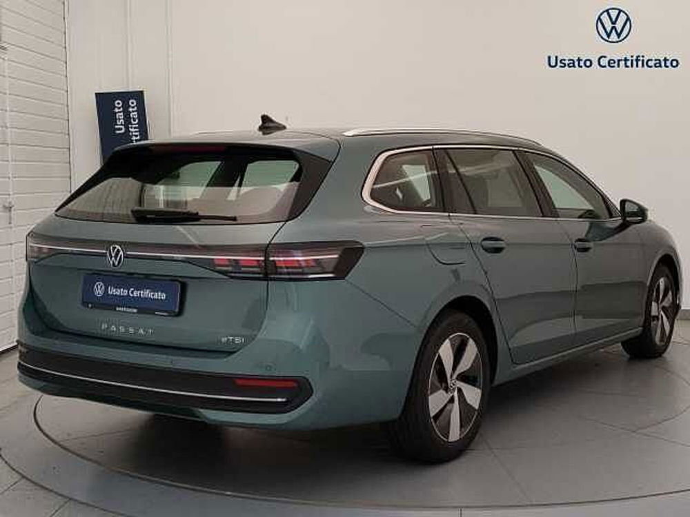 Volkswagen Passat nuova a Varese (5)