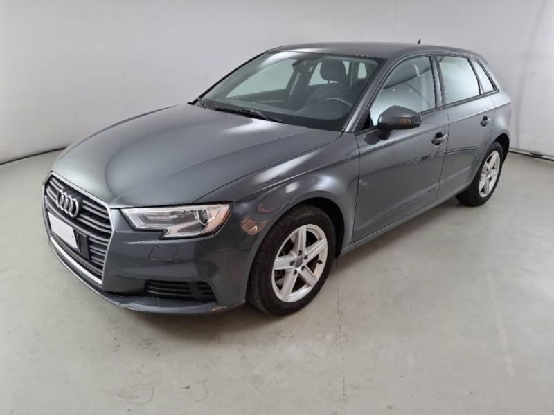 Audi A3 Sportback 35 TDI S tronic Business  del 2020 usata a Salerno