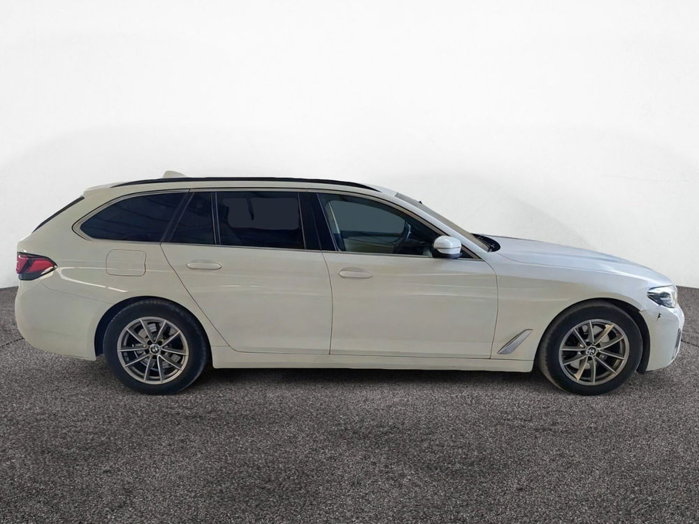 BMW Serie 5 Touring usata a Salerno (5)