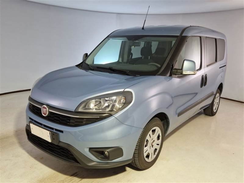 Fiat Dobl&ograve; 1.6 MJT 105CV PC Combi N1 SX E5+  del 2019 usata a Sala Consilina