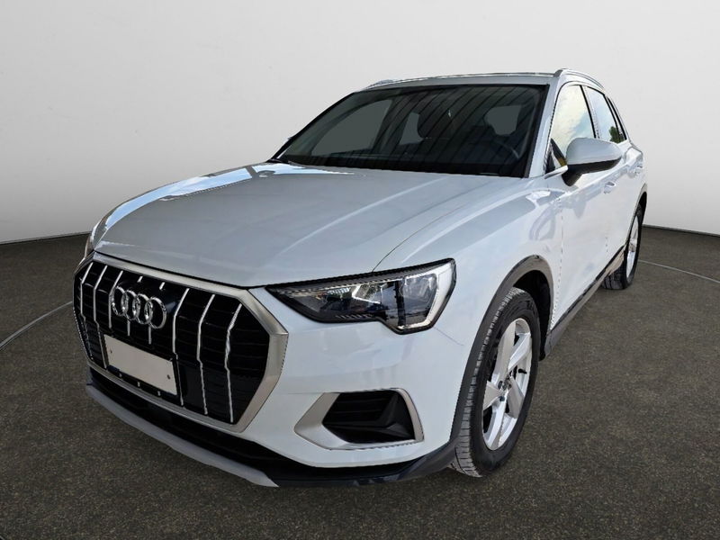 Audi Q3 35 TDI quattro S tronic Business Advanced  del 2020 usata a Sala Consilina