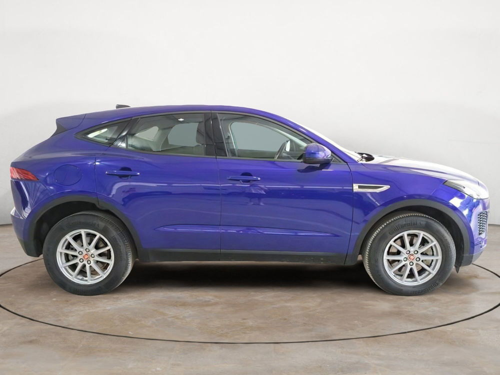 Jaguar E-Pace usata a Salerno (4)