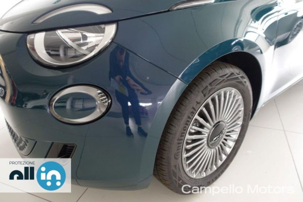 Fiat 500e nuova a Venezia (18)