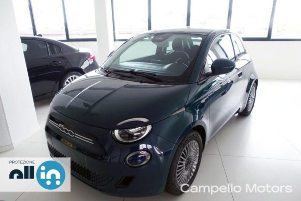 Fiat 500e nuova a Venezia (2)